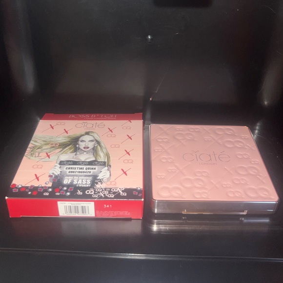 Ciate London x Christine Quinn Eye Shadow Palette- Bo$$ B*itch. Flare, Fiery - Picture 2 of 11